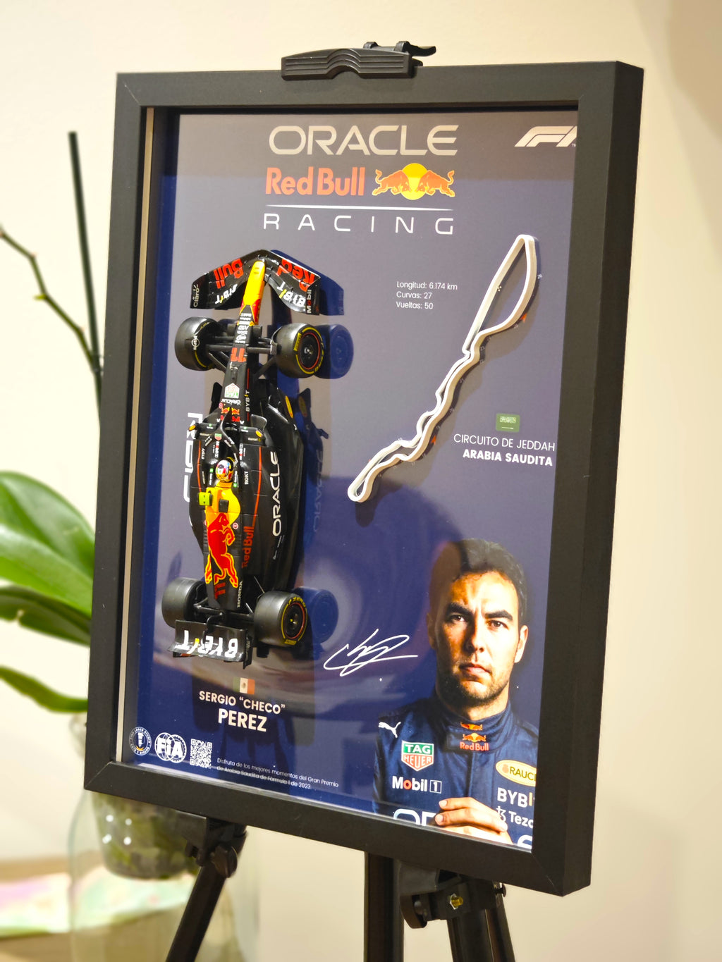 Cuadro Decorativo 3D F1 Oracle Red Bull Racing RB19 – Sergio "Checo" Pérez