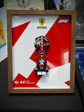 Cuadro Decorativo 3D F1 Ferrari SF-25 – Lewis Hamilton
